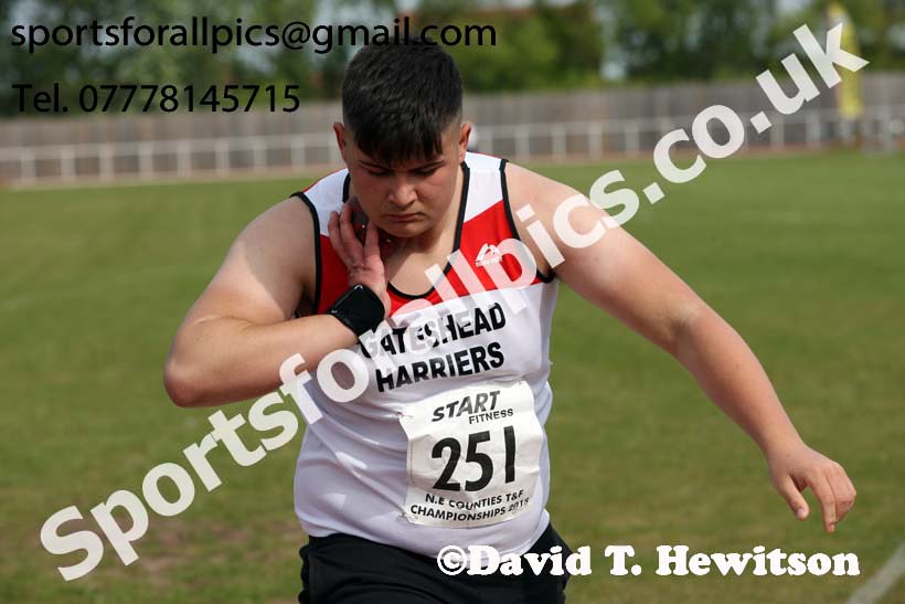 Boys under-15 shot , North Eastern Track and Fields Champs., Middlesbrough. Photo: David T. Hewitson/Sports for All Pics